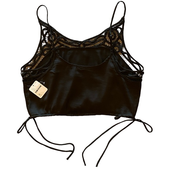 Intimately Free People Black Lace Top Size Medium NWT Excellent Condition! - Picture 12 of 13